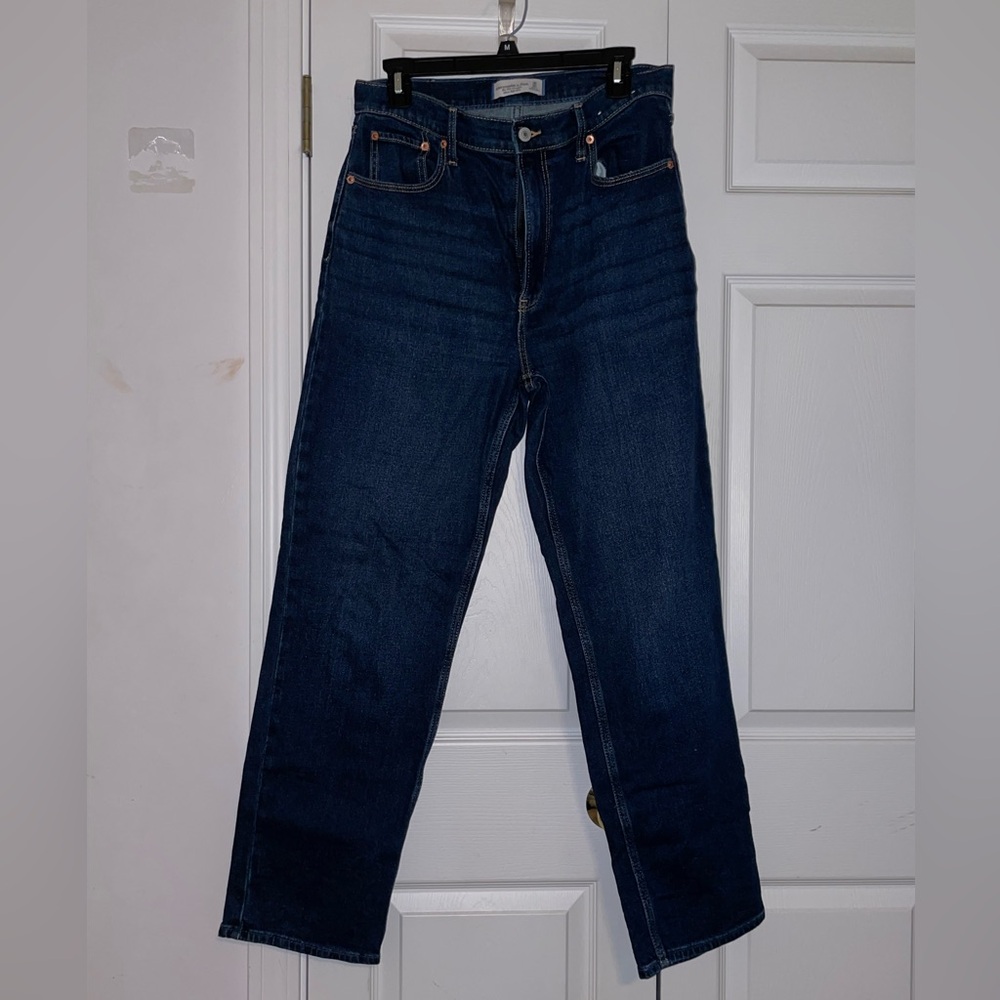 A&F 90’s Straight Jean